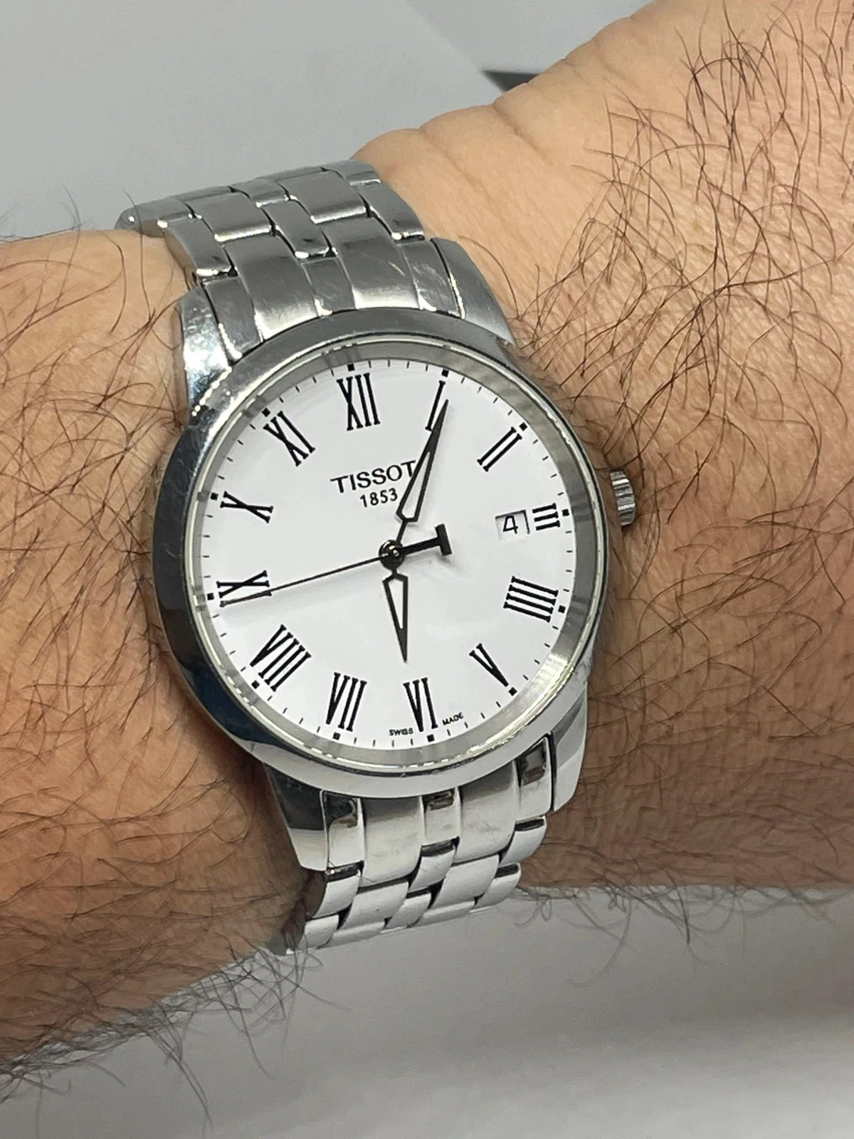 Montre Tissot Classic Dream Roman T033410B | Quartz suisse, acier, saphir, élégant et fin – photo 6